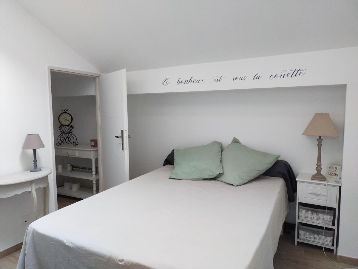 Appartamento T2 de standing près du port, avec terrasse et clim La Ciotat Esterno foto