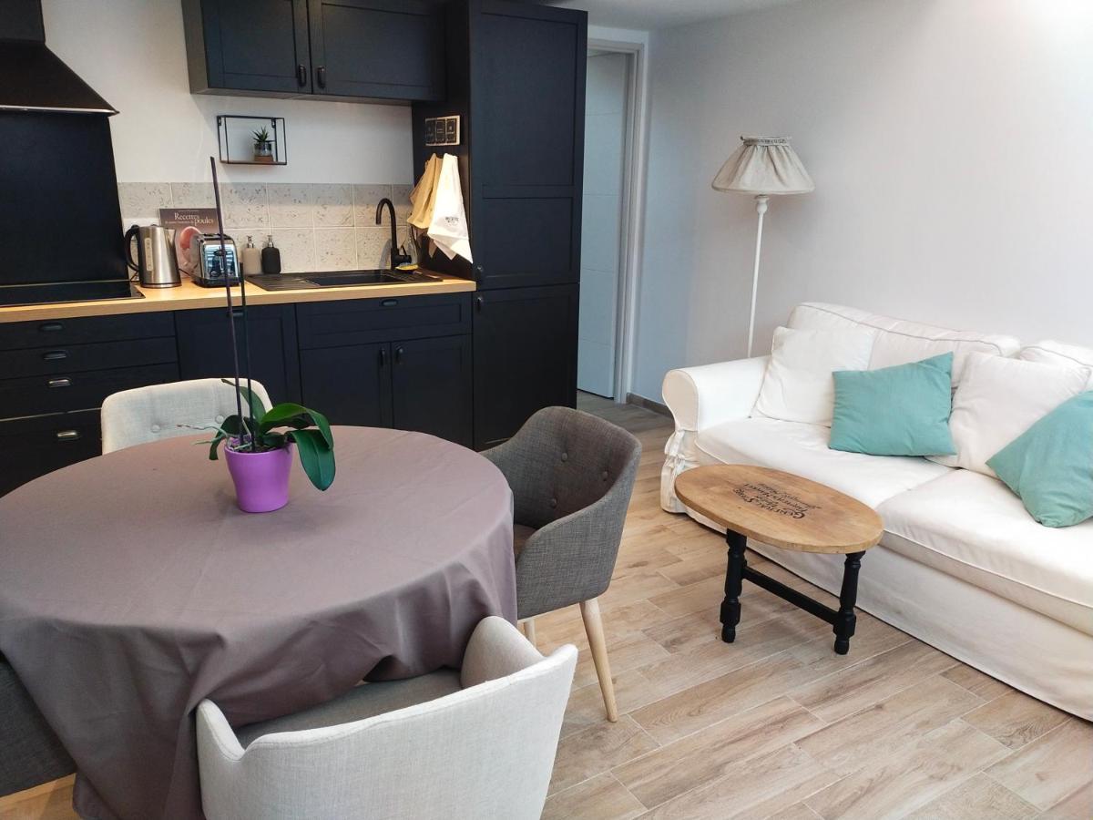 Appartamento T2 de standing près du port, avec terrasse et clim La Ciotat Esterno foto